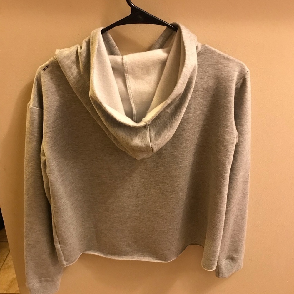 Justice girl’s grey hoodie size 14/16. NWT - Picture 3 of 4